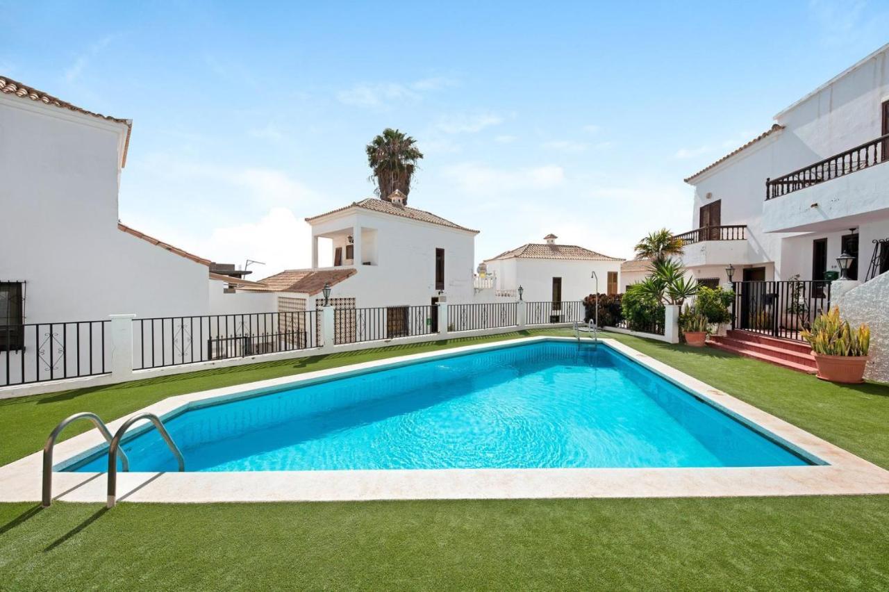 Casa Sarita - Farbenfrohes Ferienhaus Chayofa Exteriör bild